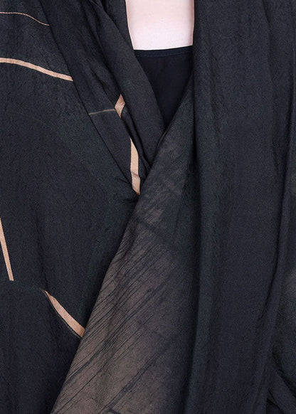 Schwarzes Chiffonkleid mit V-Ausschnitt und halben Ärmeln für Damen