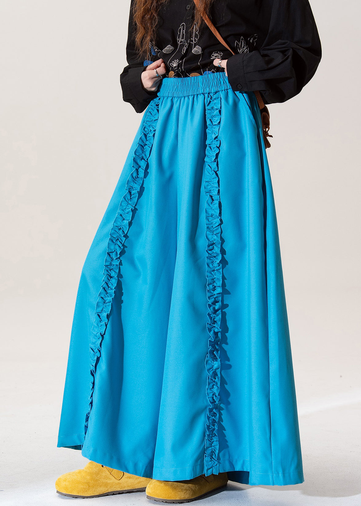 Pantalones de algodón con cintura elástica y volantes azules para mujer, primavera