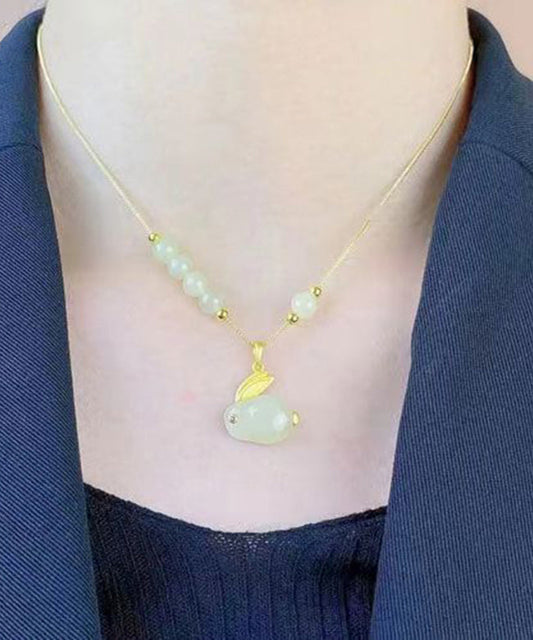 Collar con colgante floral de ágata y jade dorado de plata de ley con conejo cian para mujer