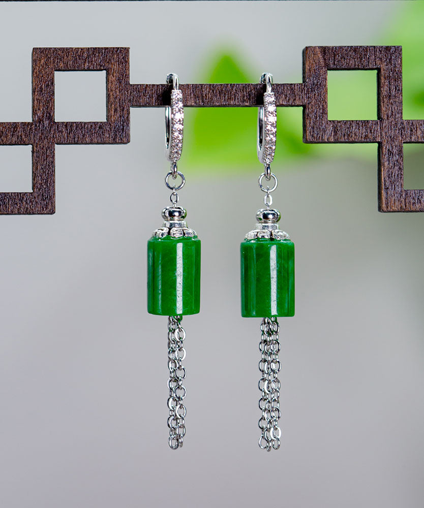 Pendientes colgantes con borlas de jade con incrustaciones de plata de ley y oro para mujer