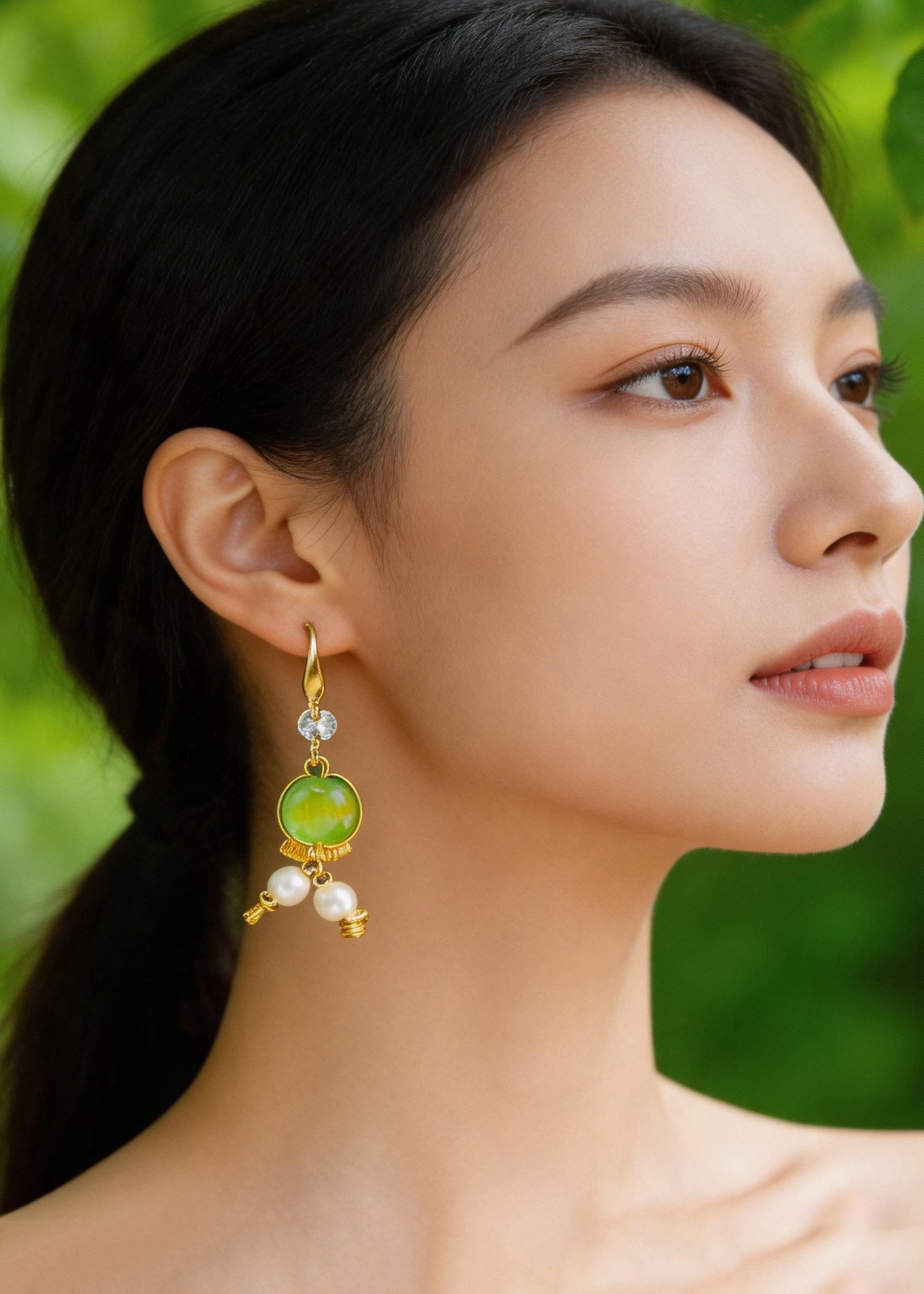 Women Grass Green Fine Crystal Original Design Drop Earrings