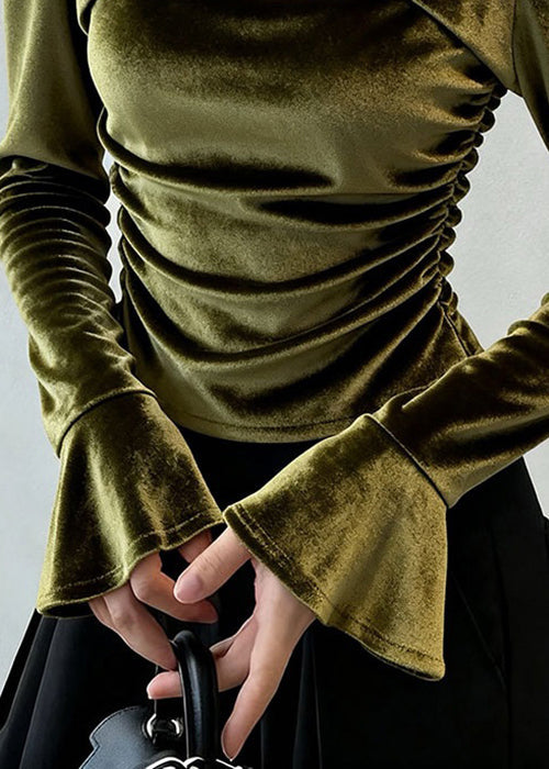 Camiseta de terciopelo de seda hueca y arrugada verde para mujer con mangas acampanadas