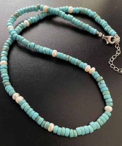 Collar de cuentas graduadas con perlas de plata de ley verde claro para mujer