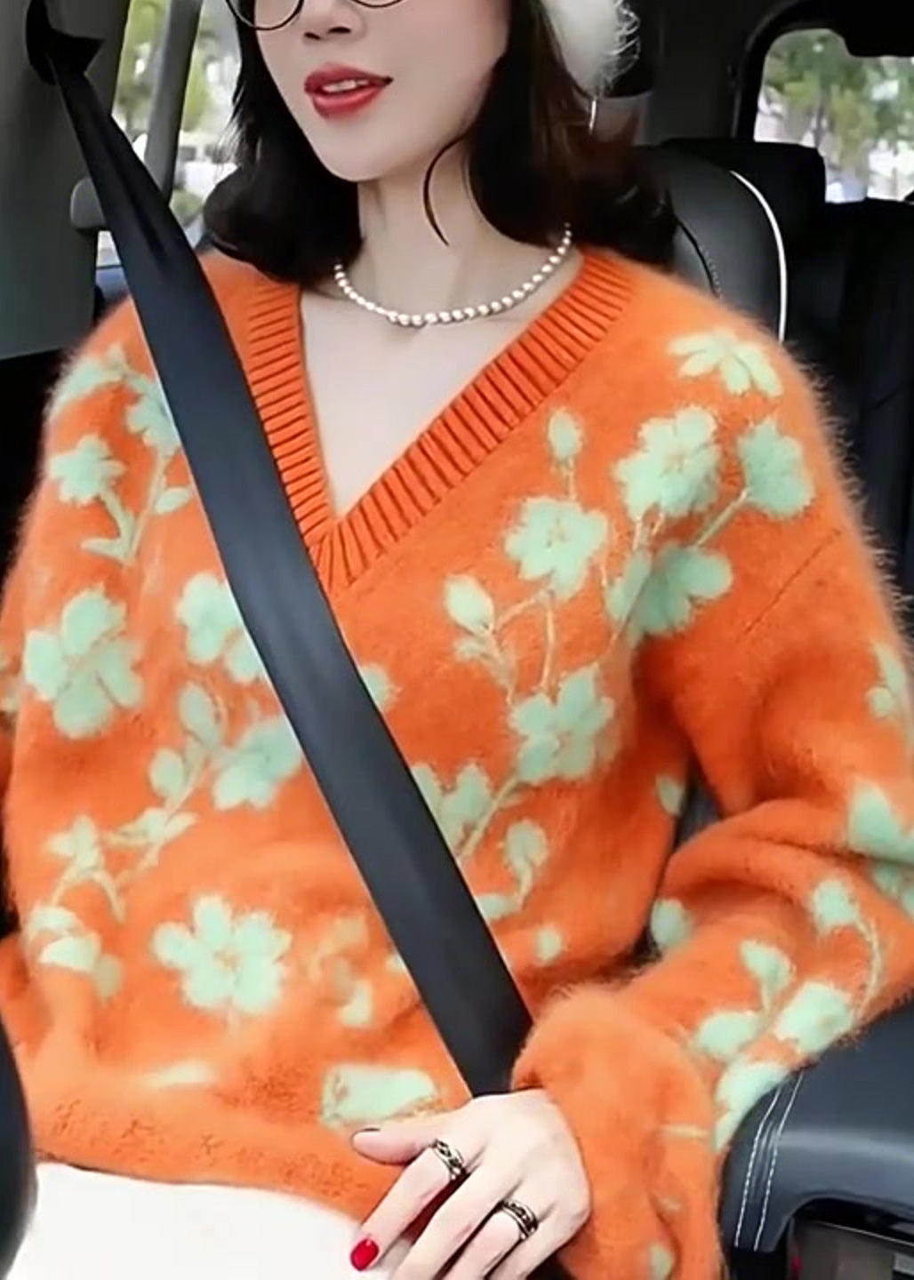 Suéter corto de punto jacquard con cuello en V naranja para mujer para invierno