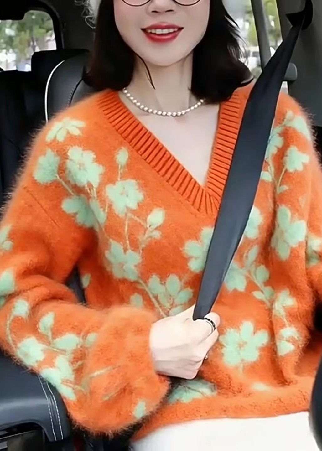 Suéter corto de punto jacquard con cuello en V naranja para mujer para invierno