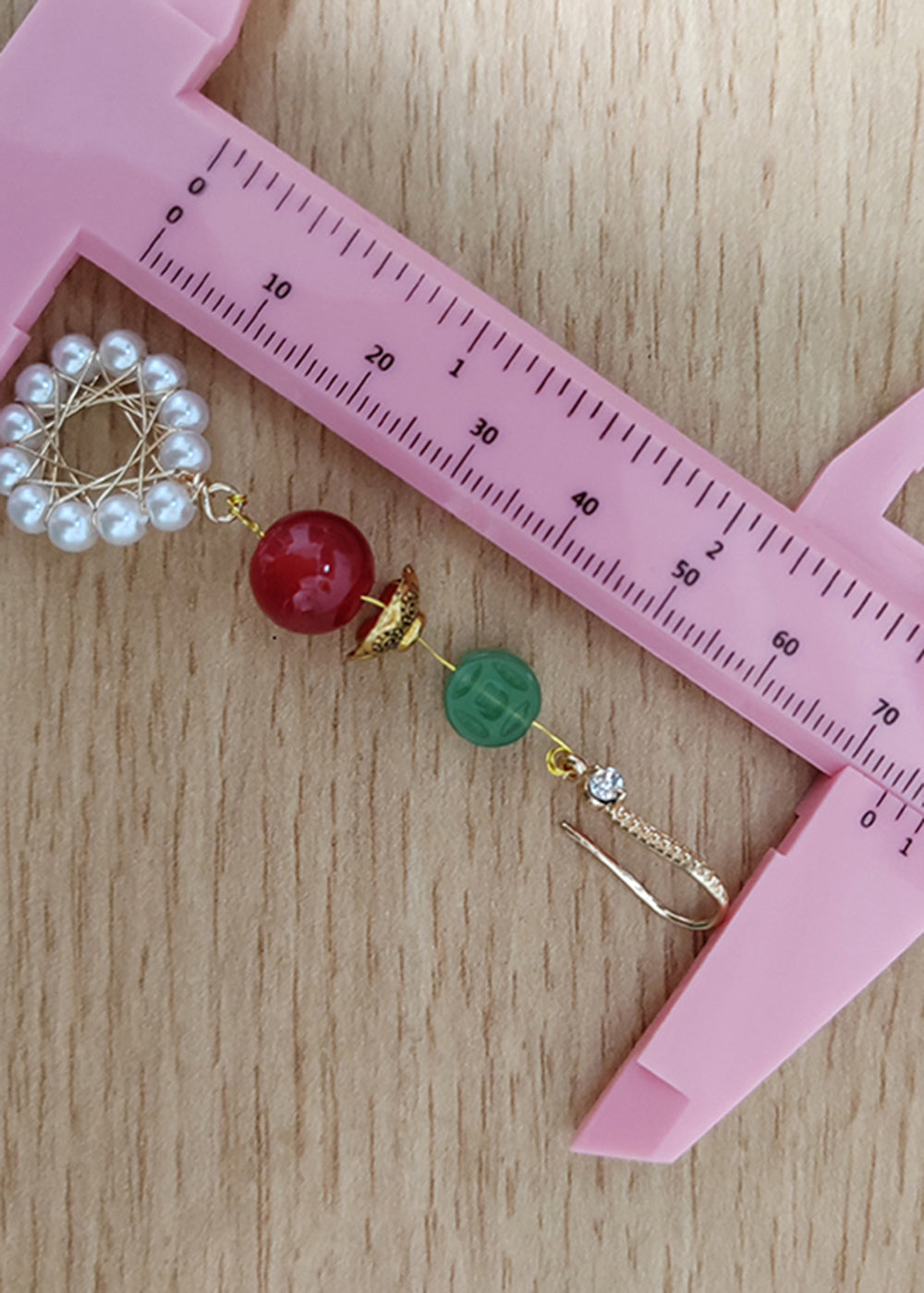 Pendientes largos de girasol, perla y coral para mujer