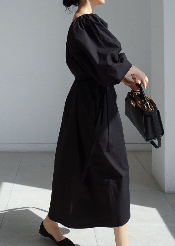 Damen einfaches schwarzes langes Baumwollkleid mit Puffärmeln und Bindegürtel