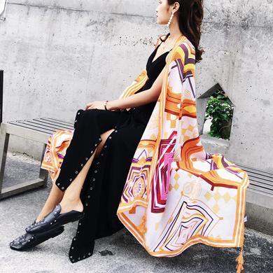 Women orange print Vintage Soolinen Seaside Vacation Printed Tassel Sunscreen Scarf - SooLinen