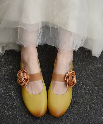 Yellow Sheepskin Fine Splicing Floral Flat Shoes For Women