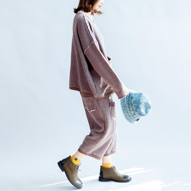 Herbstlich hellviolette lässige Baumwollstrickoberteile und lässige Strickhosen mit Taschen in Übergröße