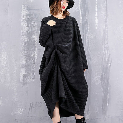 Baggy schwarzes Maxikleid lässiges O-Ausschnitt Reisekleid feine asymmetrische Kleider