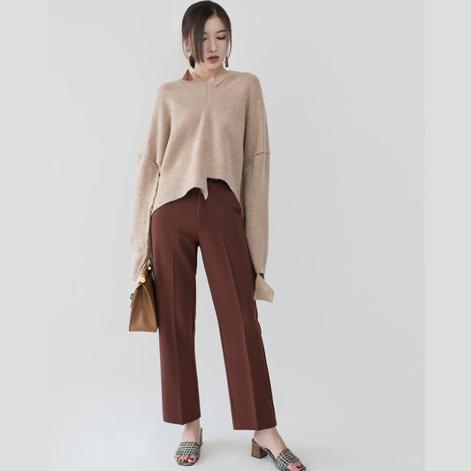 Boutique-Pullover in Khaki, kuscheliger Pullover in Übergröße, V-Ausschnitt, Strickoberteile, feines asymmetrisches Design