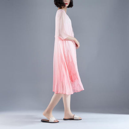 Boutique Sommerkleid im Bohème-Stil, Blumen-Sommer-Fälschung, zweiteiliges Retro-Rosa-Kleid