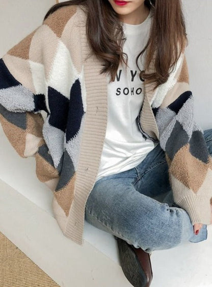 Contrast-Color Diamond-Quilted Oversized Knit Cardigan