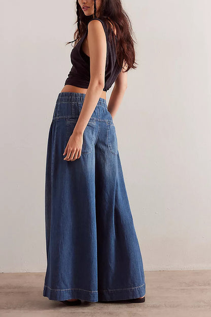 Loose Fit Wide-Leg Jeans