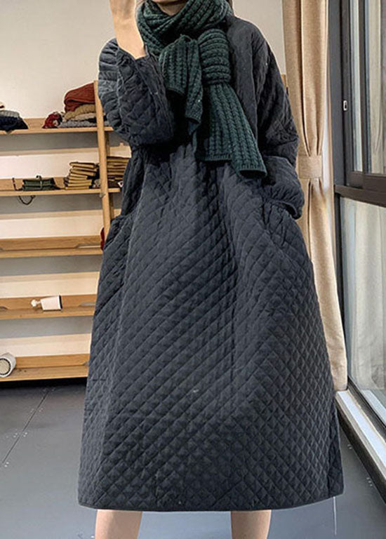 diy Schwarzes Kleid mit feiner Baumwollfüllung und Taschen für den Winter