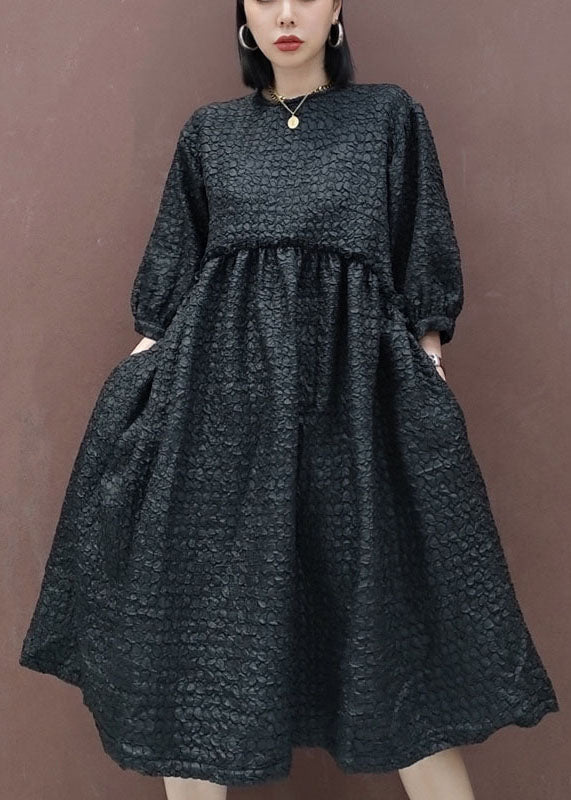 Mode Schwarzes Midikleid mit halben Ärmeln