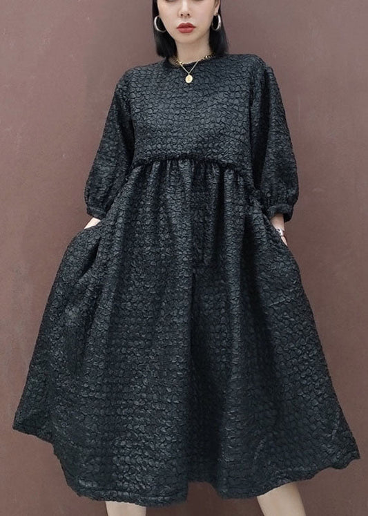 Mode Schwarzes Midikleid mit halben Ärmeln