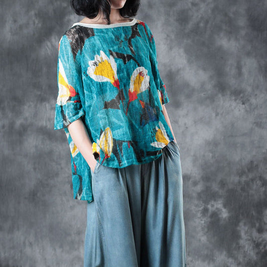 Modisches blaues T-Shirt aus natürlichem Leinen. Trendy Leinen-T-Shirt in Übergröße. Lässiger Pullover aus natürlichem Leinen mit halben Ärmeln und Rundhalsausschnitt (nicht vorrätig).