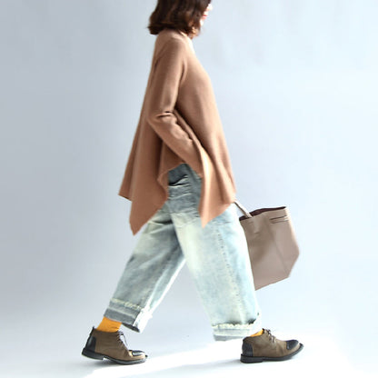 neue 2024 khakifarbene modische Strickoberteile in Übergröße, asymmetrischer Pullover mit großem Saum und hohem Halsausschnitt