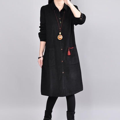 Feine schwarze Baumwolloberteile Übergrößen Baumwolle Baumwoll-T-Shirt Neue Reverskragen große Taschen Baumwollkleidungsoberteile
