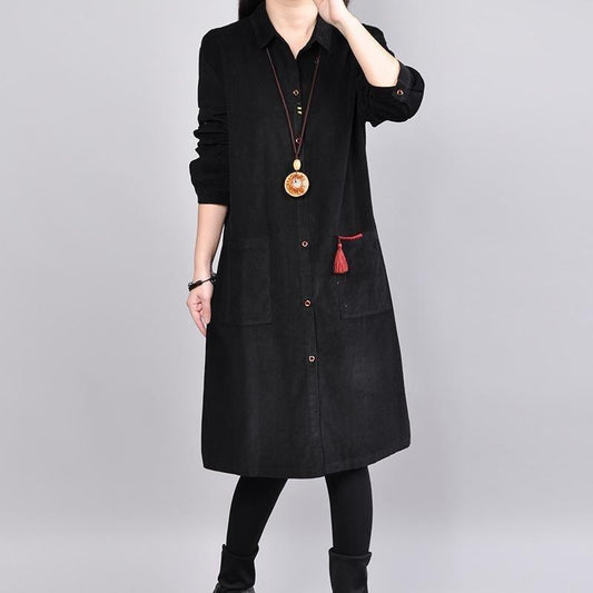 Feine schwarze Baumwolloberteile Übergrößen Baumwolle Baumwoll-T-Shirt Neue Reverskragen große Taschen Baumwollkleidungsoberteile