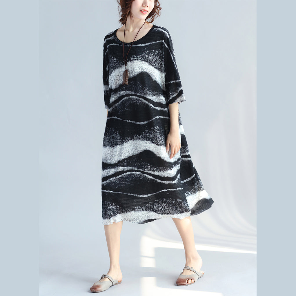 Vintage schwarzes Kleid aus reinem Leinen, Übergrößen, Urlaubskleider, feine O-Ausschnitt-Kleider aus asymmetrischem Leinen mit Streifen