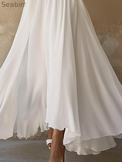 Vintage-Inspired White V-Neck Maxi Dress